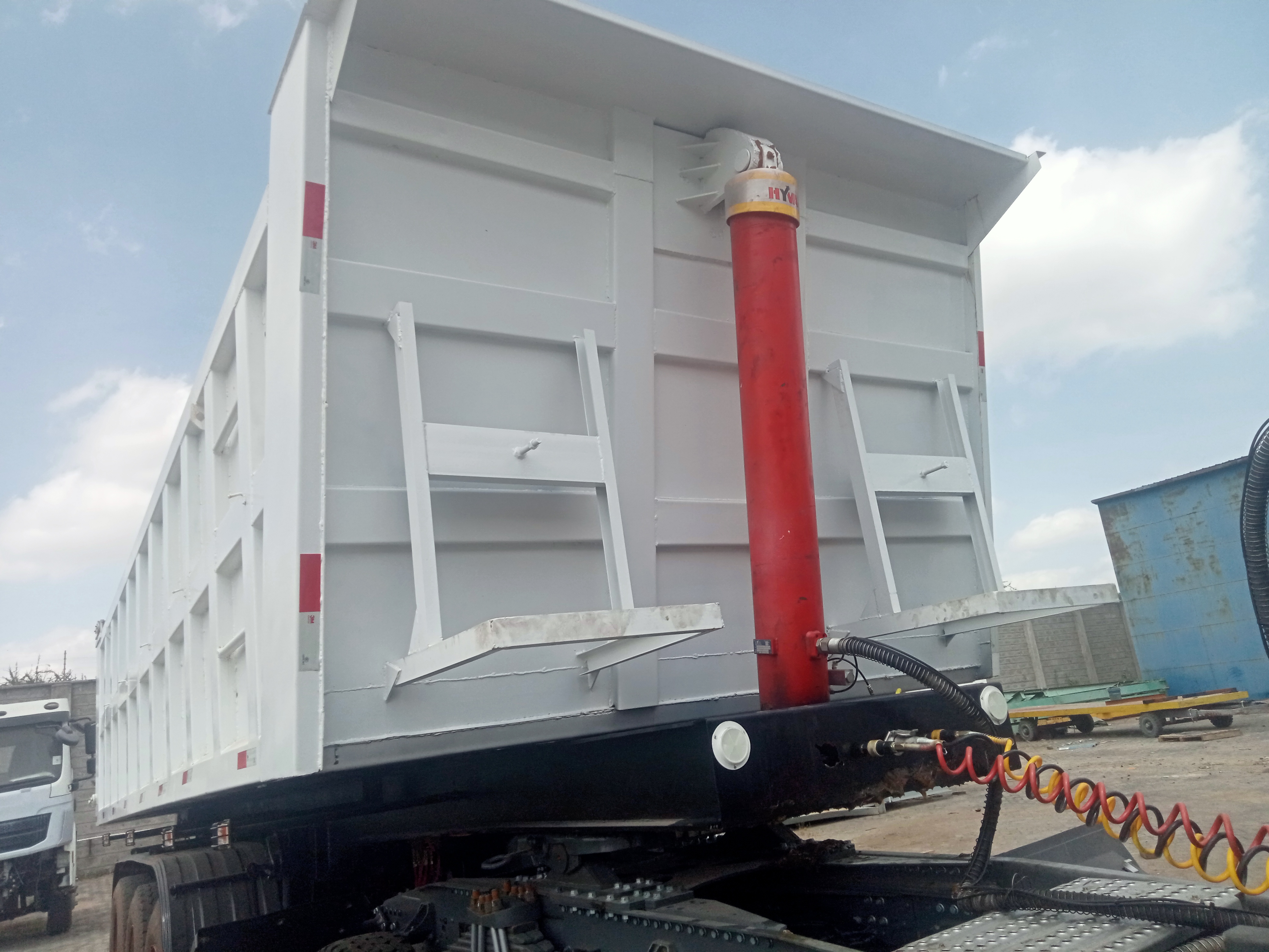 CIMC Tipping Trailer 9
